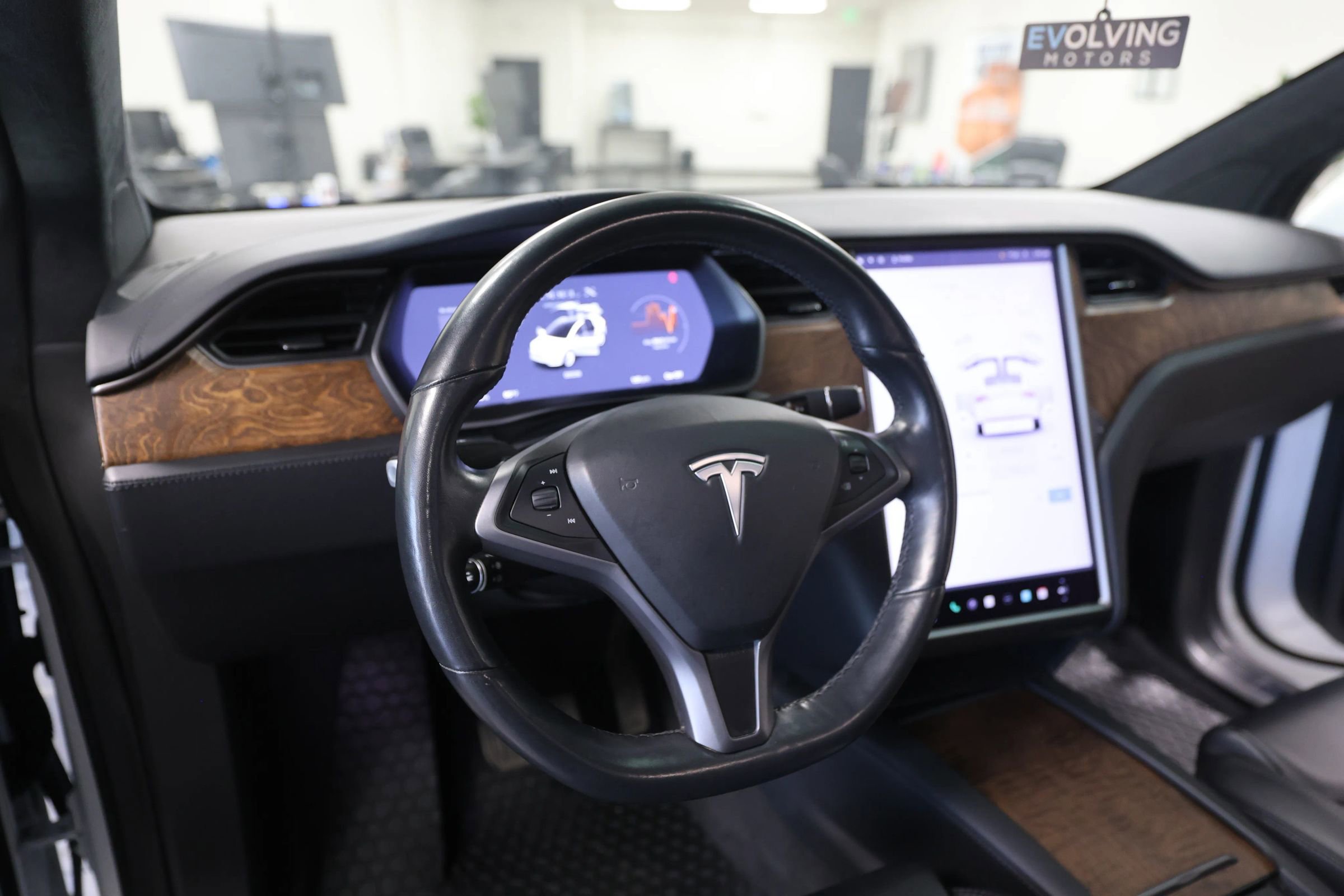 Used 2020 Tesla Model X Long Range AWD/4WD image 23