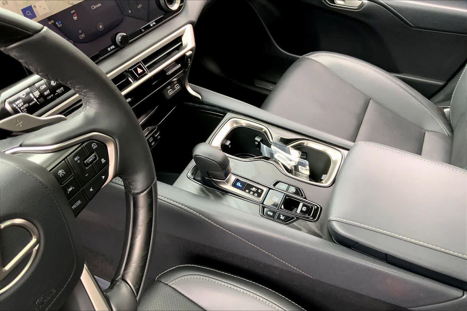 Certified 2026 Lexus RX 350 Premium w/ All Season Protection Package AWD/4WD image 17