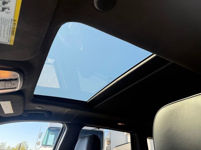 Used 2015 Jeep Grand Cherokee Summit image 42