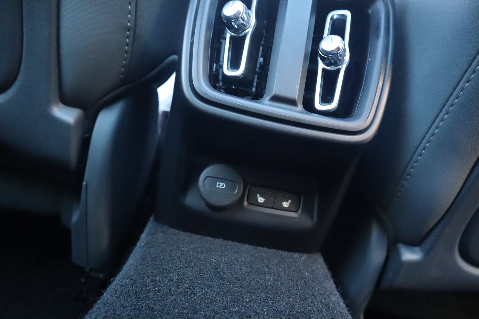 Used 2024 Polestar Polestar 2 AWD/4WD image 19