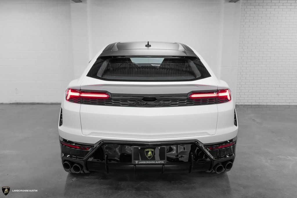 Used 2025 Lamborghini Urus SE image 11