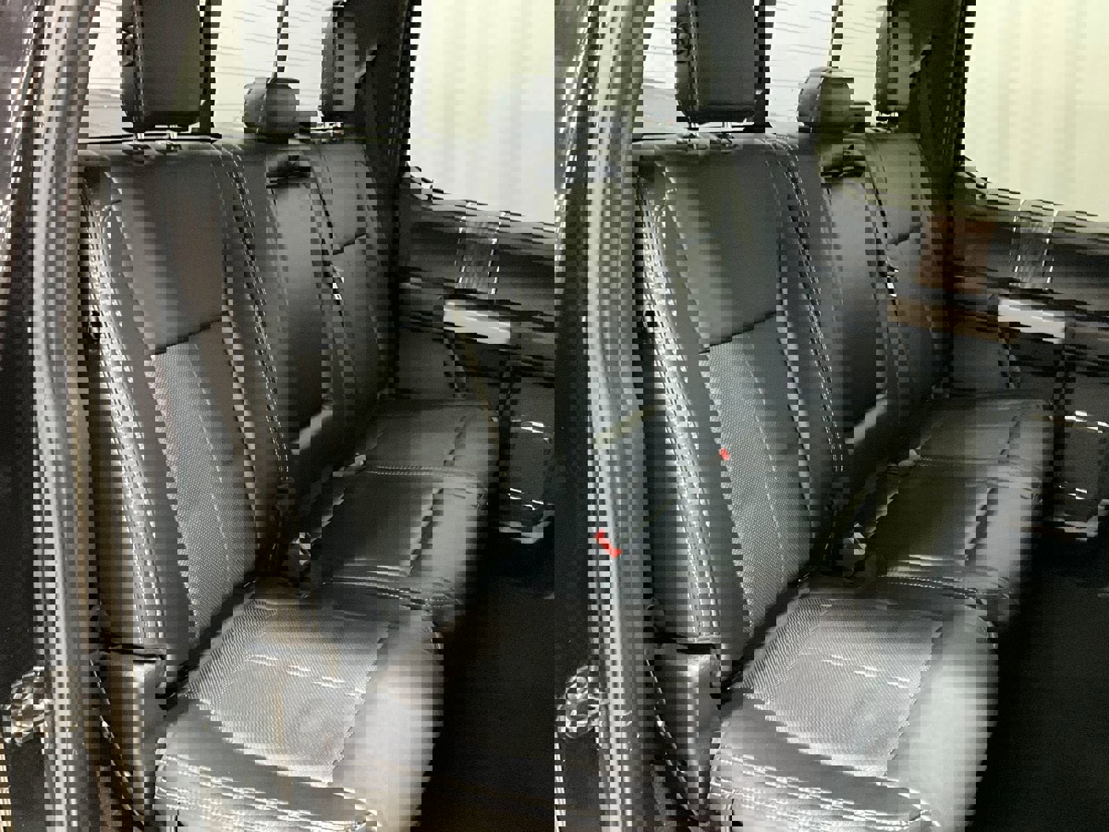 Used 2019 Ford F150 Lariat image 23