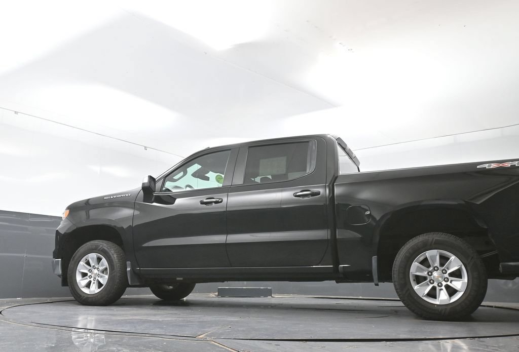 Used 2025 Chevrolet Silverado 1500 LT AWD/4WD image 53