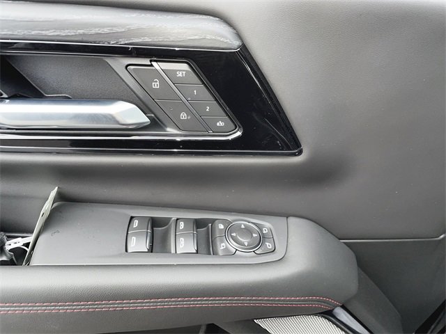 New 2026 GMC Yukon XL AT4 Ultimate w/ LPO, Illumination Package image 23