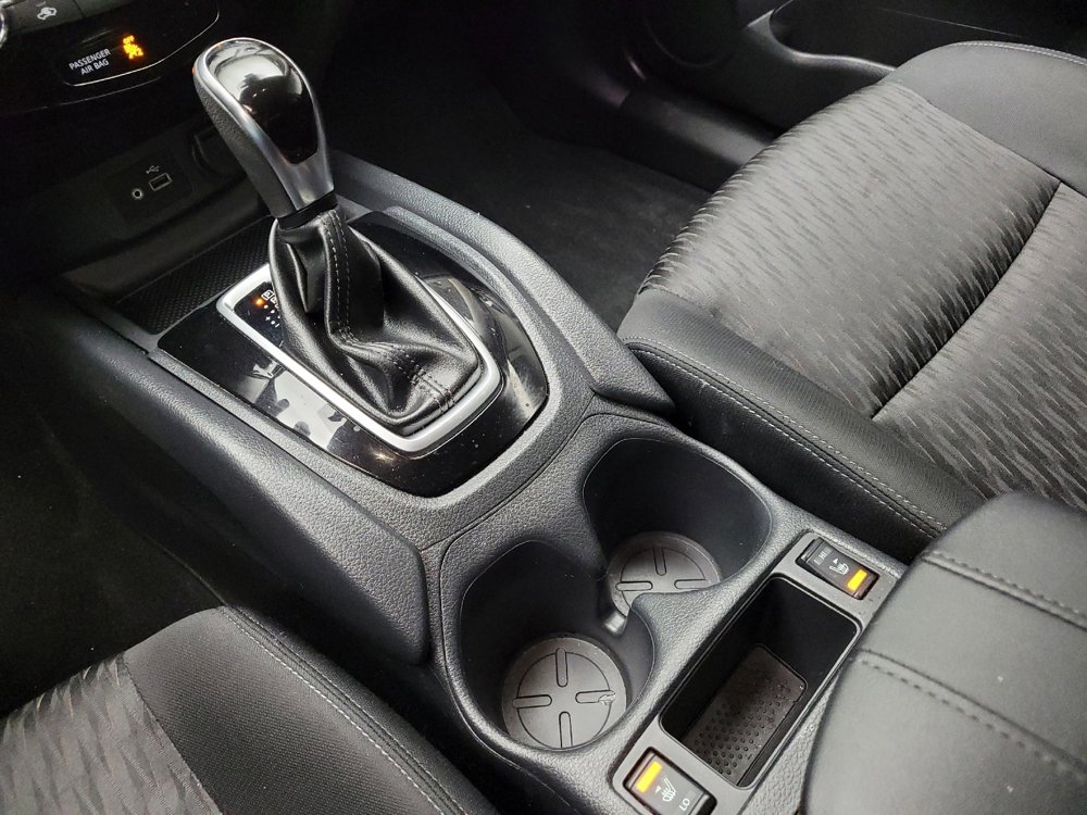 Used 2019 Nissan Rogue SV AWD/4WD image 26