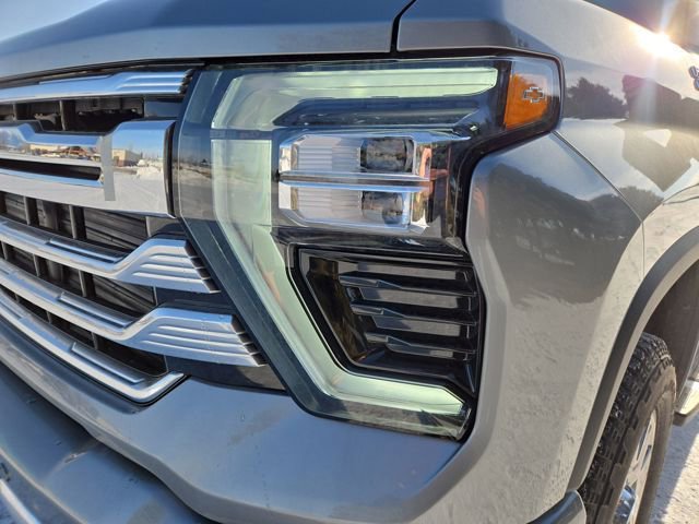New 2026 Chevrolet Silverado 3500 High Country w/ Technology Package AWD/4WD image 6