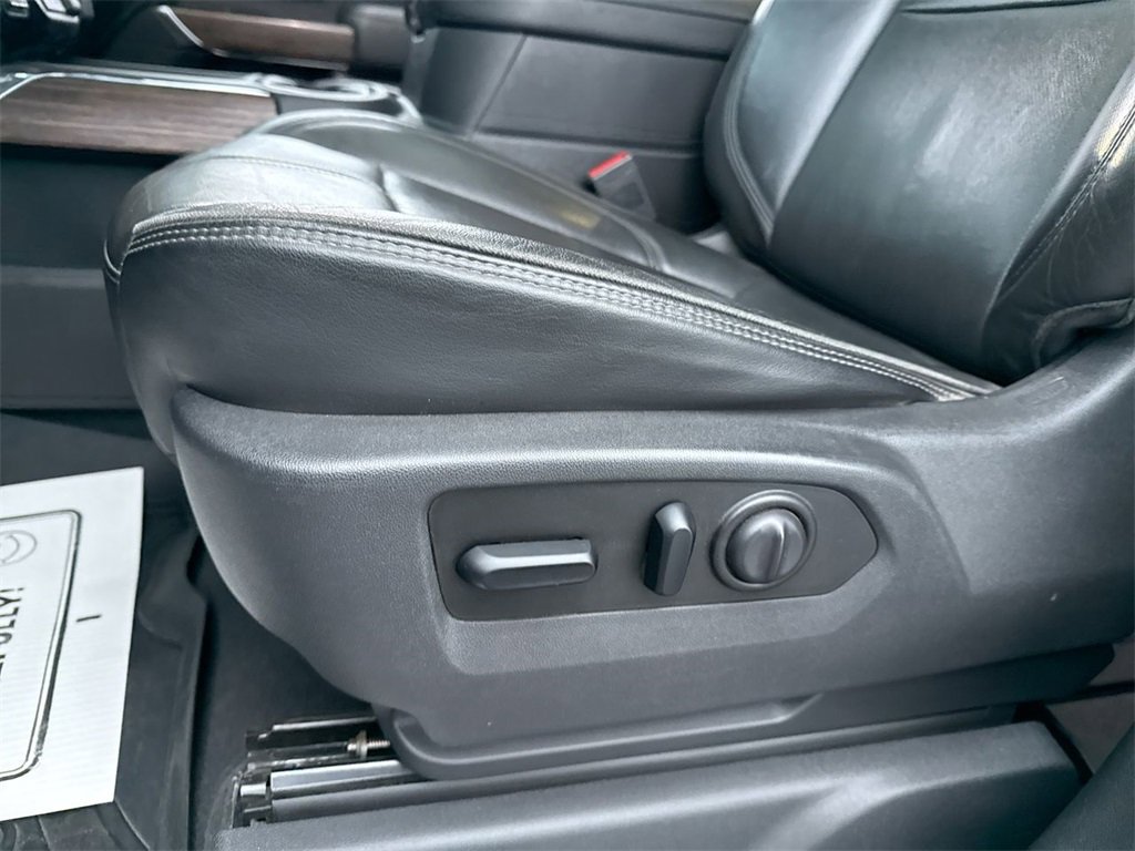 Used 2020 Chevrolet Silverado 2500 High Country w/ Z71 Off-Road Package image 12