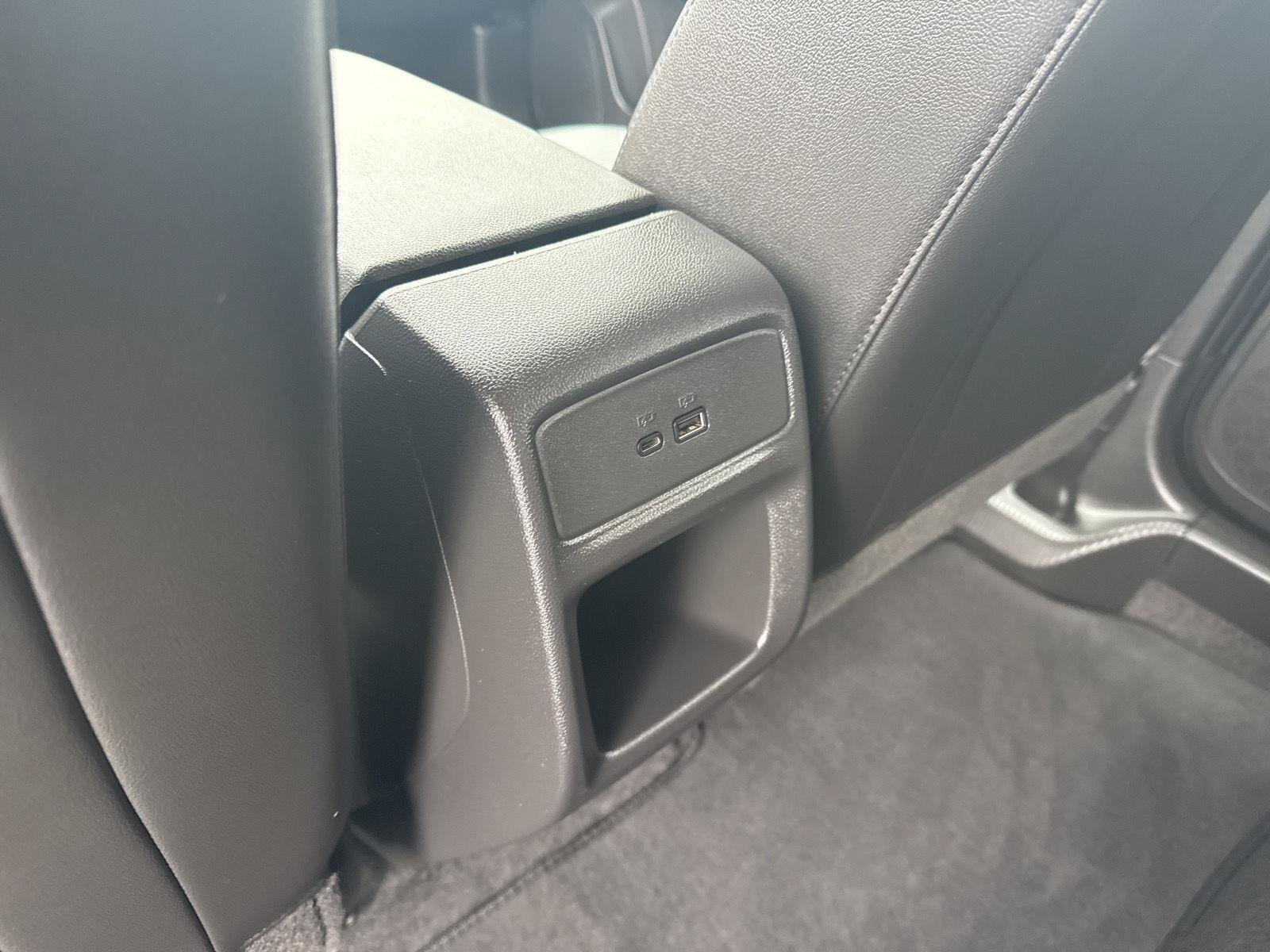 Used 2025 Chevrolet Trax LT FWD image 10