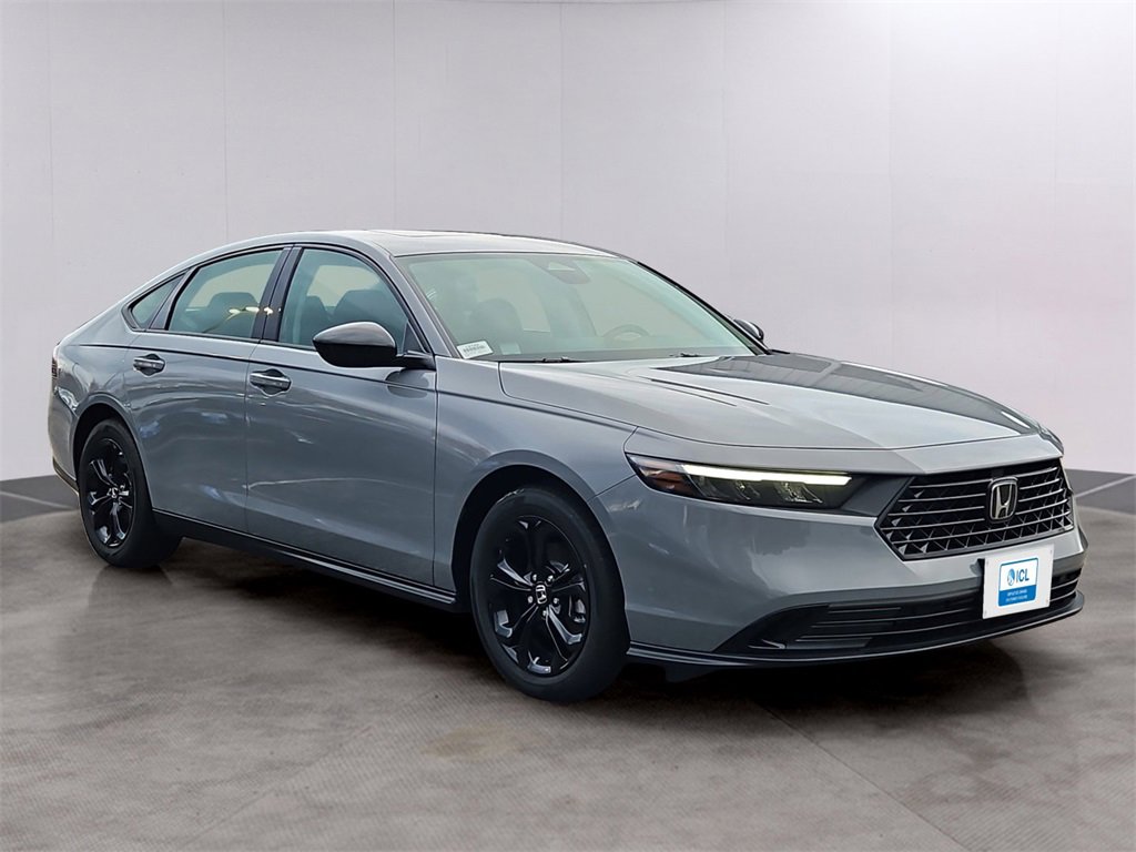 New 2025 Honda Accord SE image 2