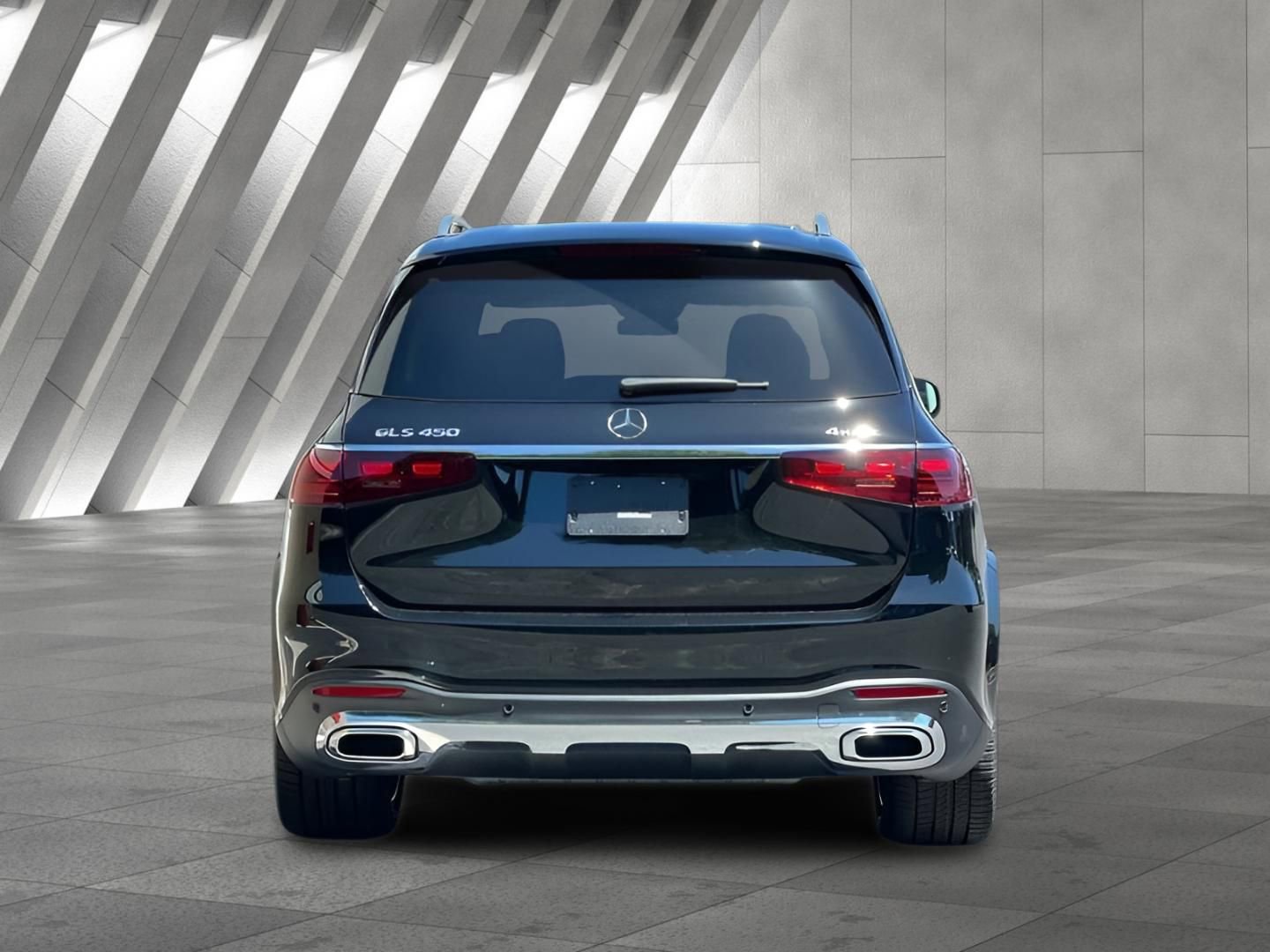 Used 2024 Mercedes-Benz GLS 450 4MATIC image 4