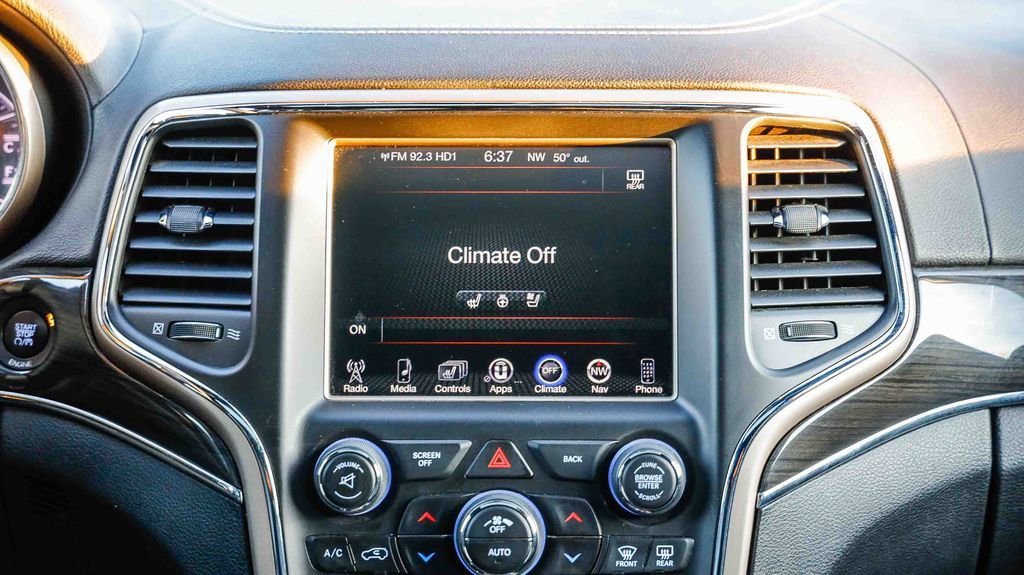 Used 2015 Jeep Grand Cherokee Overland image 17