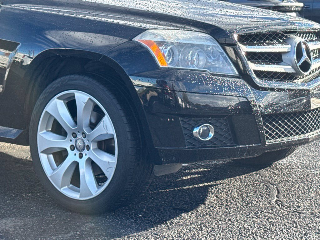 Used 2010 Mercedes-Benz GLK 350 2WD image 2