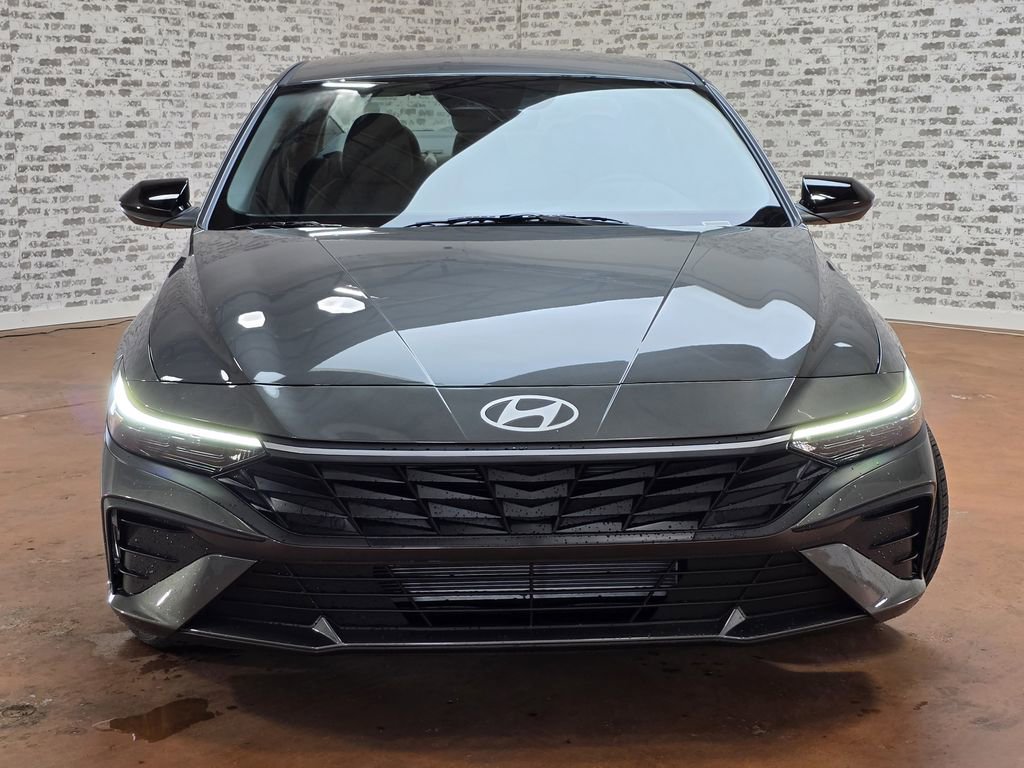 New 2026 Hyundai Elantra SEL Sport Premium FWD image 2