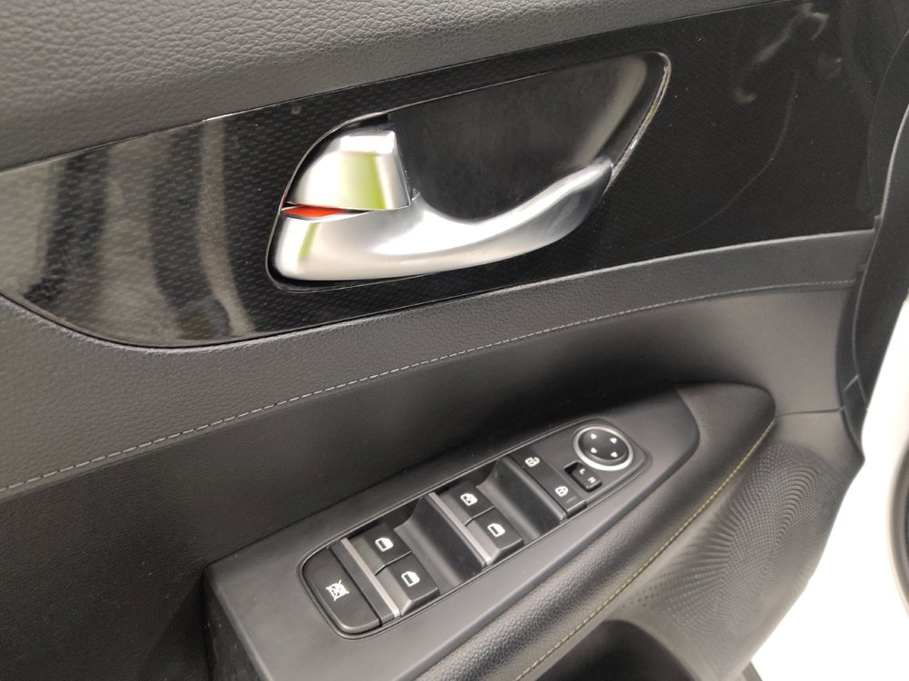 Used 2020 Kia Forte GT-Line FWD image 27