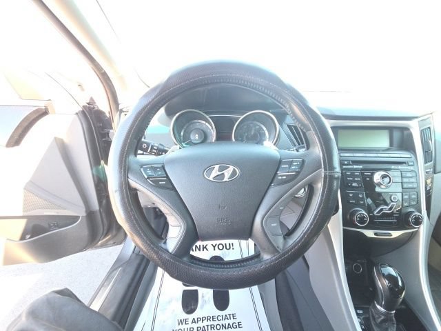 Used 2011 Hyundai Sonata Limited FWD image 13