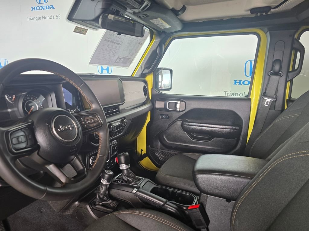 Used 2024 Jeep Wrangler Willys image 12