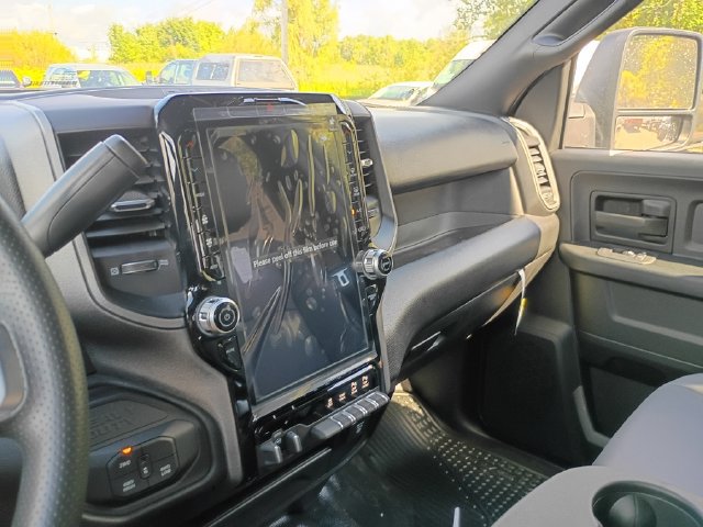 New 2026 RAM 2500 Tradesman AWD/4WD image 16