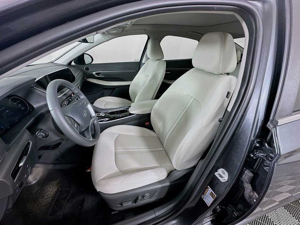 Certified 2023 Hyundai Sonata SEL w/ Convenience Package image 21