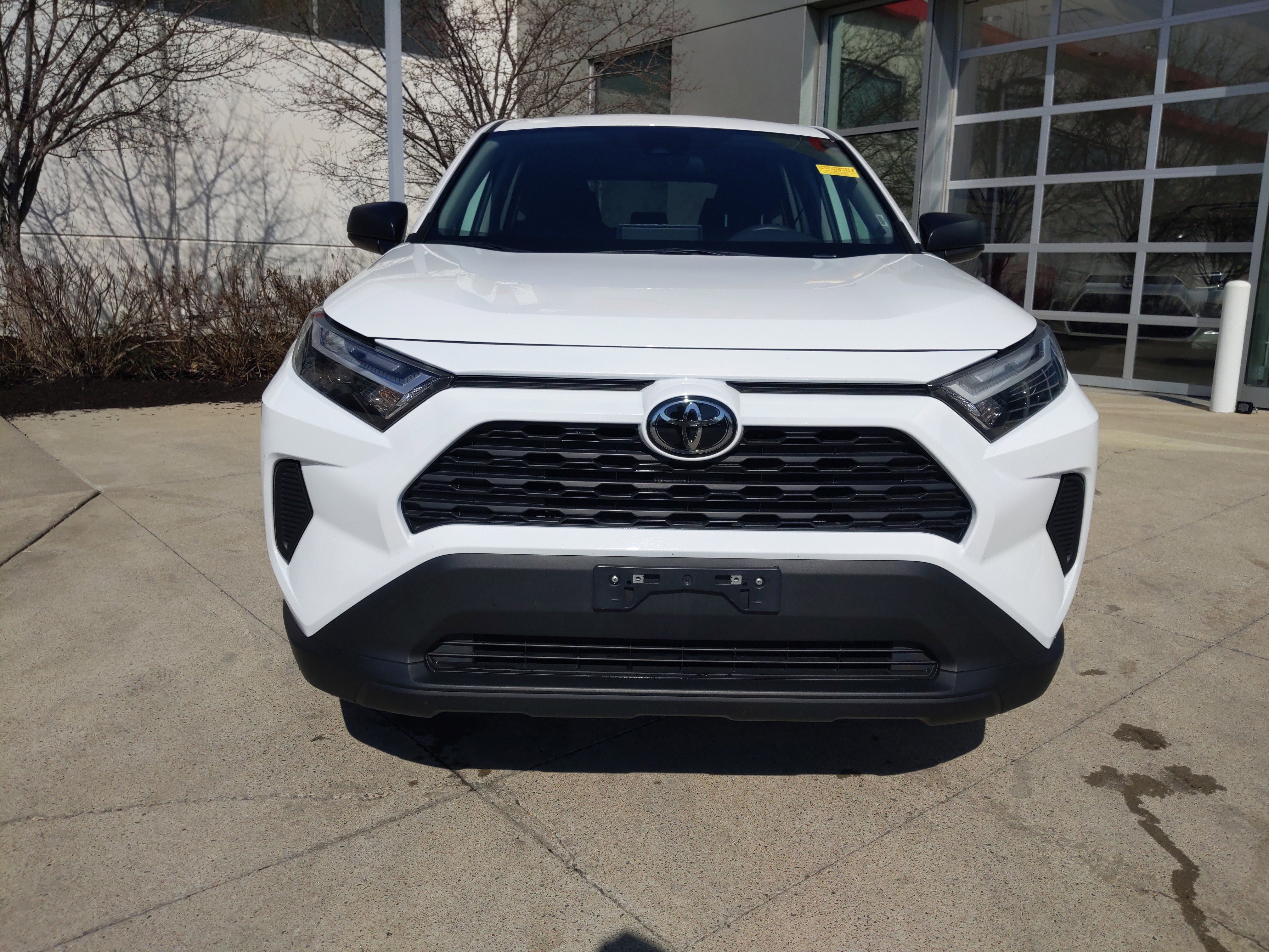 Used 2025 Toyota RAV4 LE FWD image 5