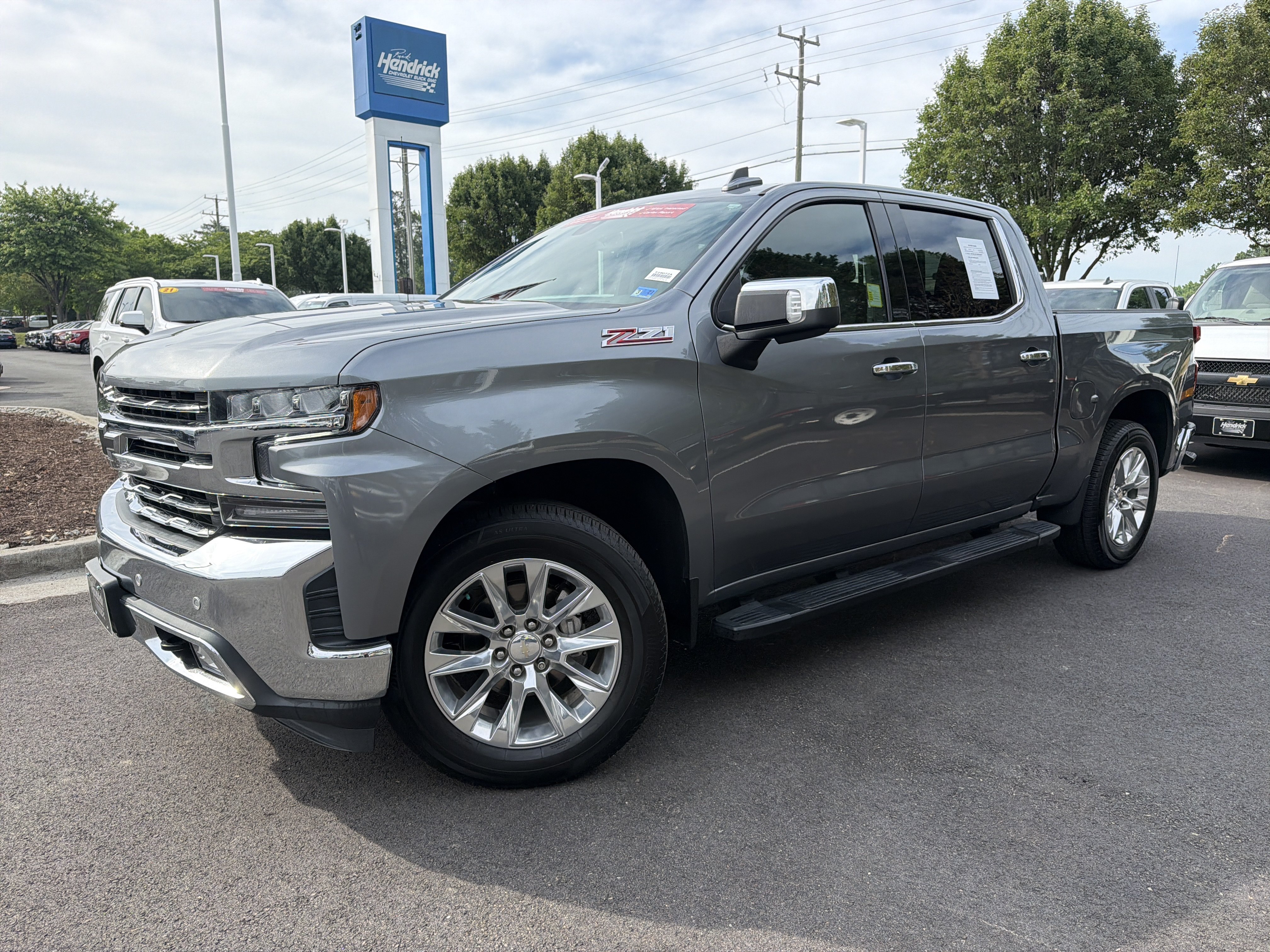 Used 2022 Chevrolet Silverado 1500 LTZ w/ LTZ Premium Package AWD/4WD image 5
