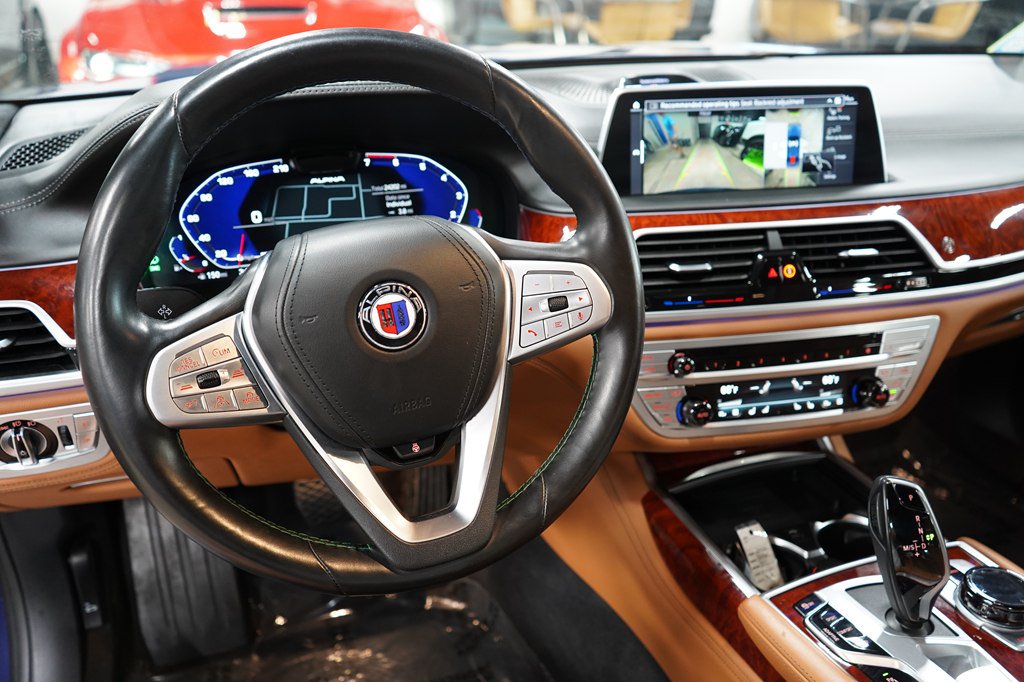 Used 2022 BMW ALPINA B7 xDrive w/ Luxury Rear Seating Package AWD/4WD image 29