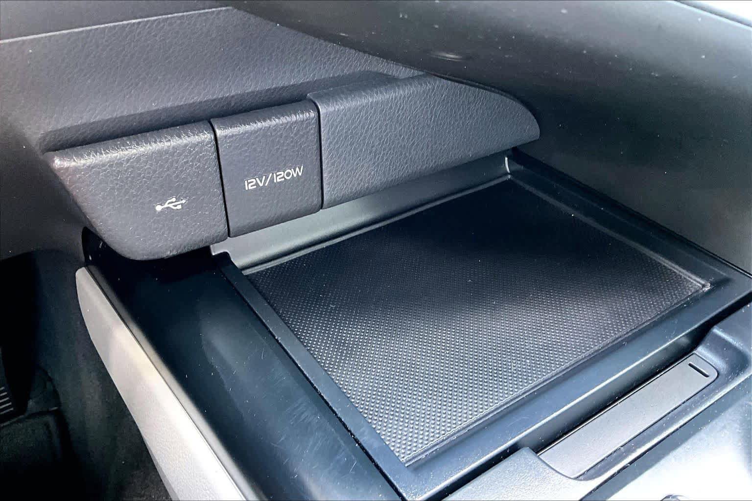 Certified 2020 Toyota Camry LE FWD image 30