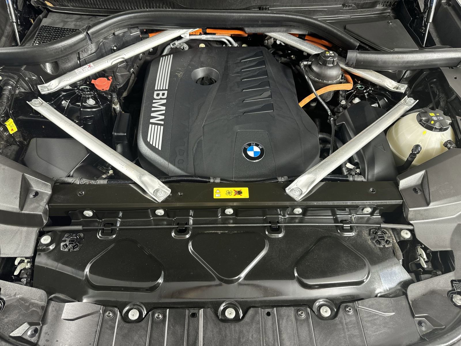 Used 2024 BMW X5 xDrive50e image 27