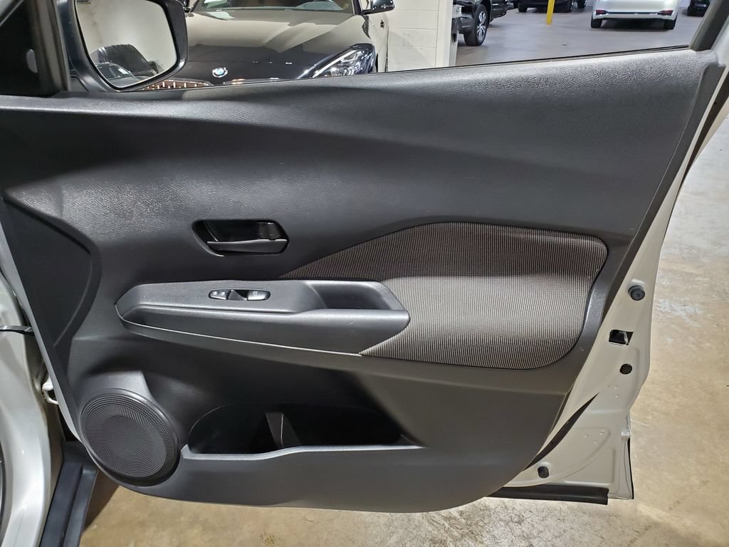 Used 2020 Nissan Kicks S FWD image 16