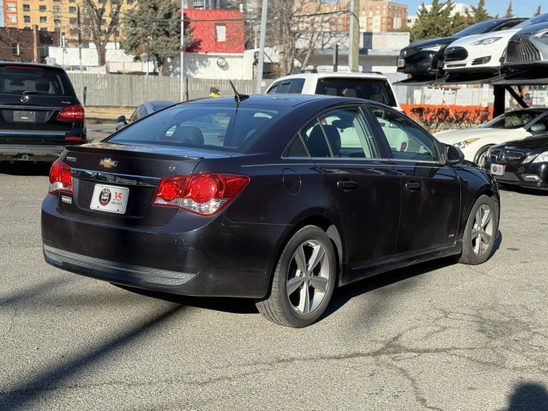 Used 2014 Chevrolet Cruze LT w/ RS Package image 5