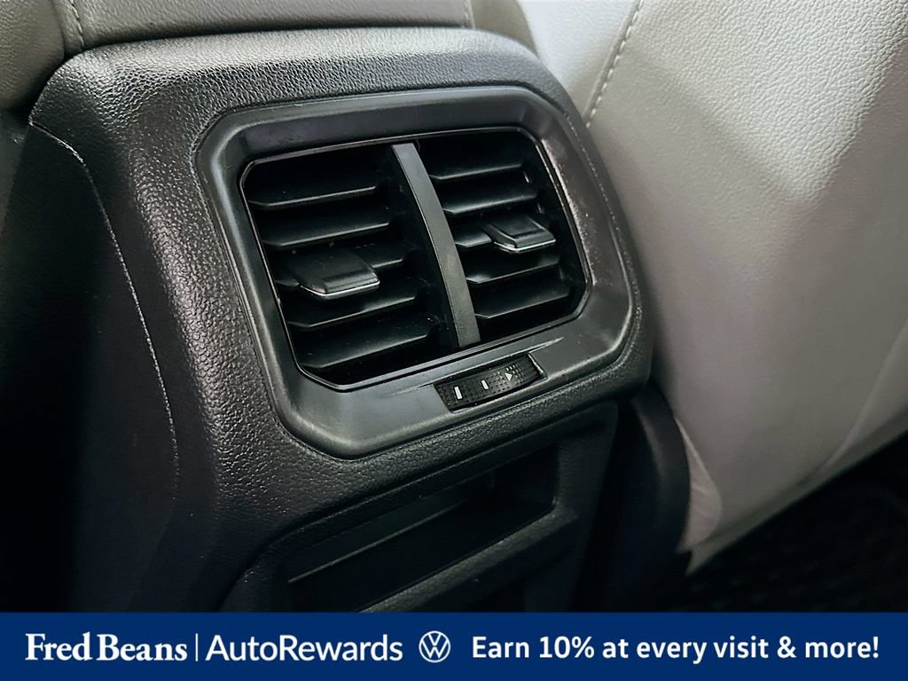 Certified 2023 Volkswagen Taos SE AWD/4WD image 29