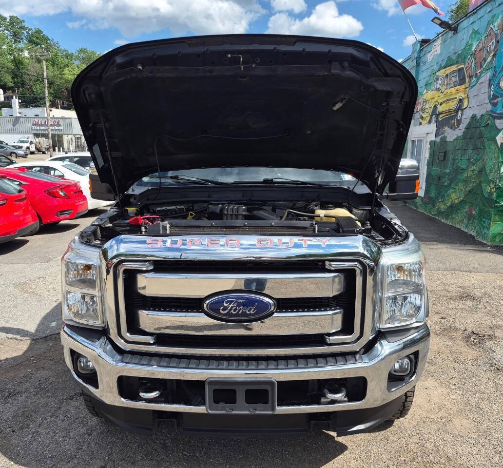 Used 2016 Ford F250 XLT w/ XLT Premium Package AWD/4WD image 11