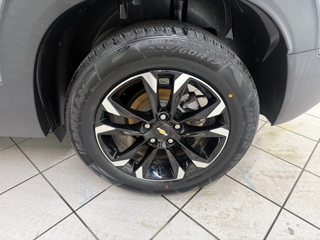 Used 2021 Chevrolet TrailBlazer LT FWD image 14