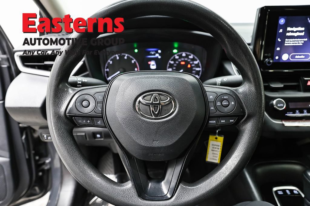 Used 2023 Toyota Corolla LE FWD image 10