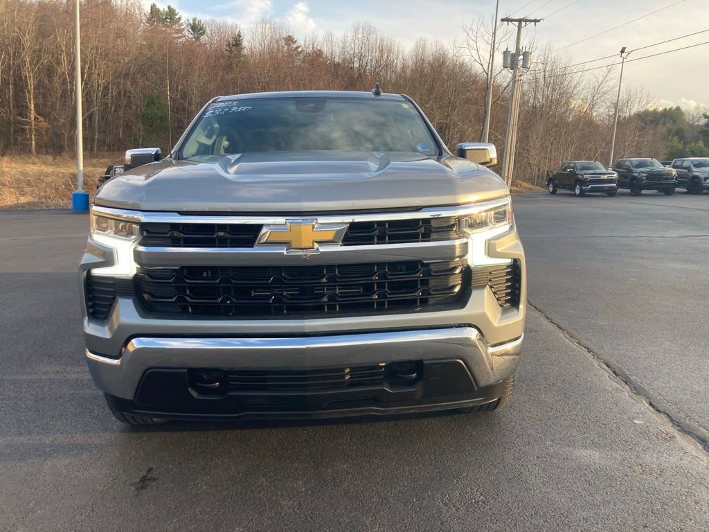 Used 2023 Chevrolet Silverado 1500 LT image 2