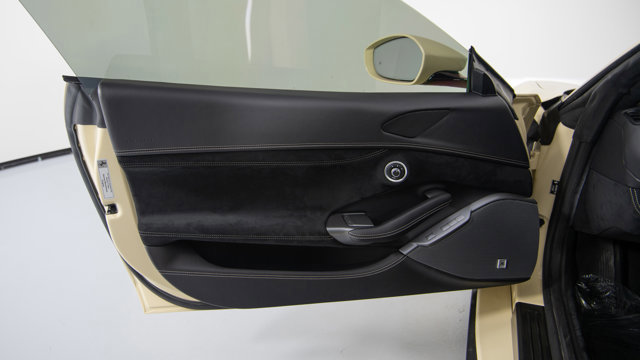 Certified 2023 Ferrari Portofino M image 30