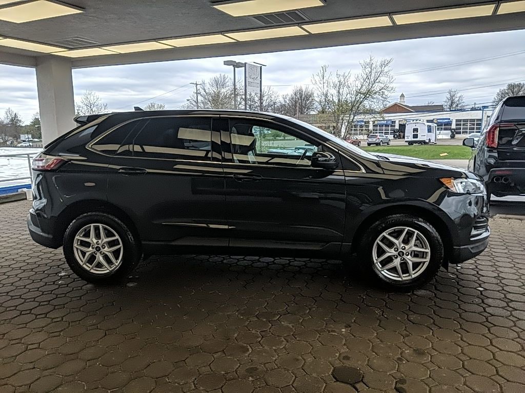Used 2023 Ford Edge SEL image 5