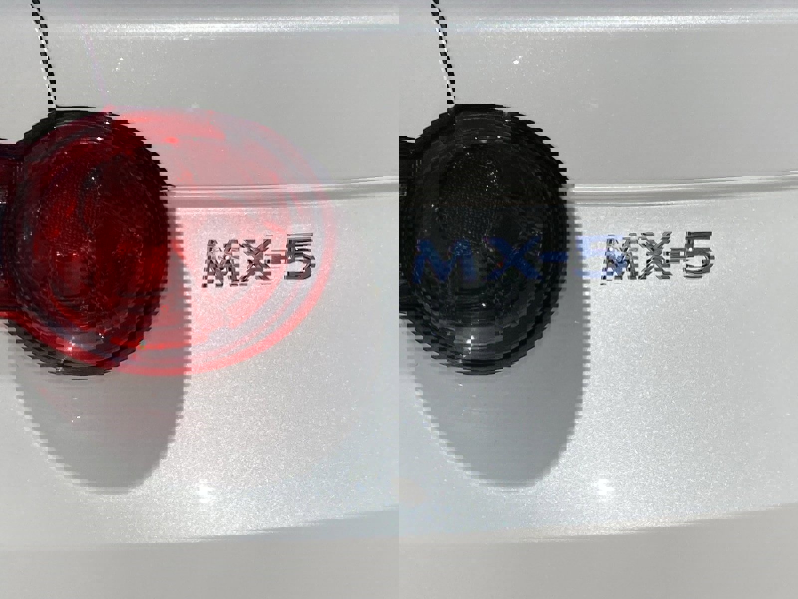 Used 2022 MAZDA MX-5 Miata Grand Touring w/ Weather Package image 32