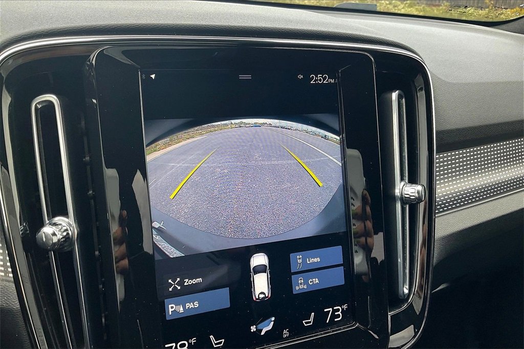 Used 2021 Volvo XC40 T5 R-Design w/ Climate Package image 21