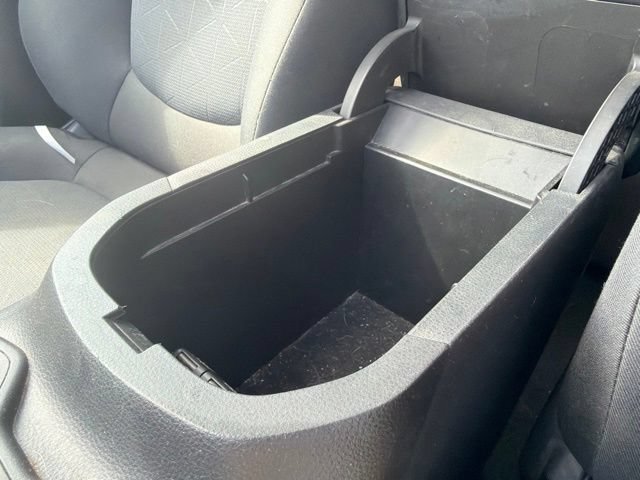 Used 2019 Toyota RAV4 XLE w/ Carpet Mat Package AWD/4WD image 34