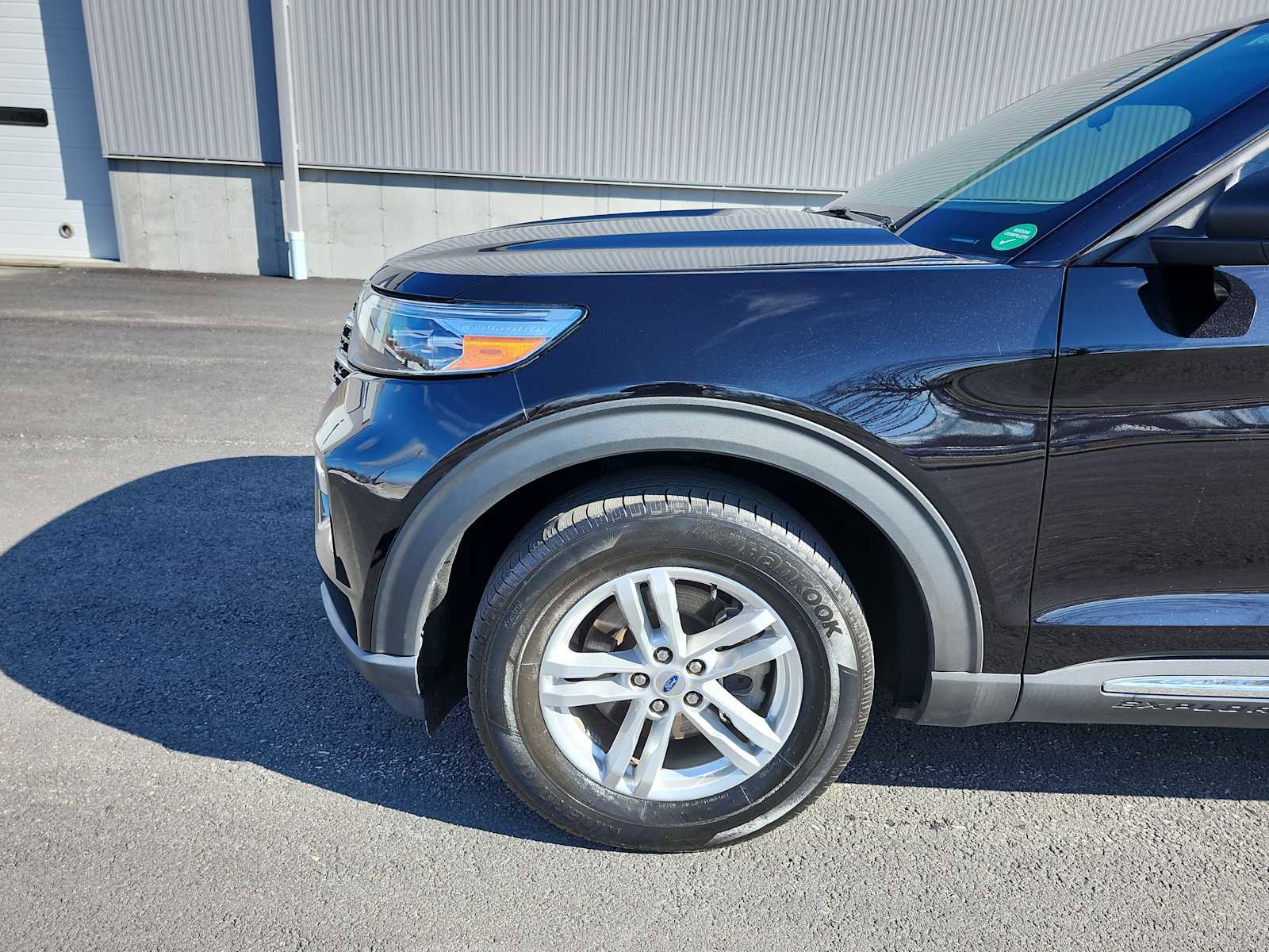 Used 2022 Ford Explorer XLT w/ Equipment Group 202A image 10