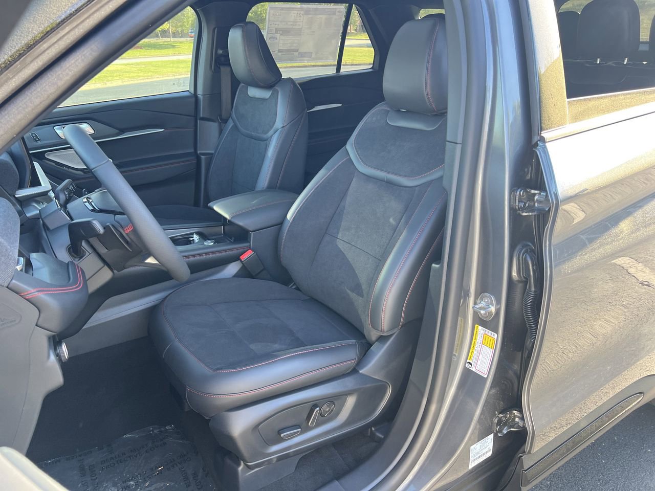 New 2026 Ford Explorer ST image 19