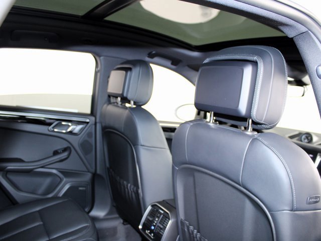 New 2025 Porsche Macan image 24