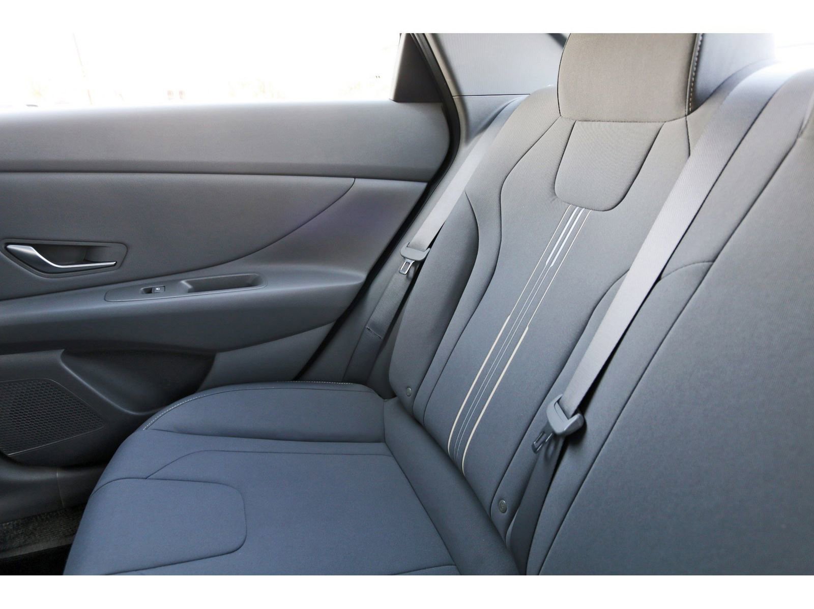 Used 2021 Hyundai Elantra SEL w/ Convenience Package image 13