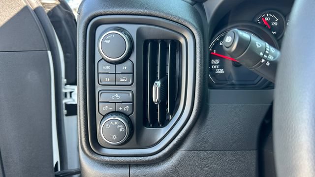 Certified 2023 Chevrolet Silverado 1500 Custom AWD/4WD image 20