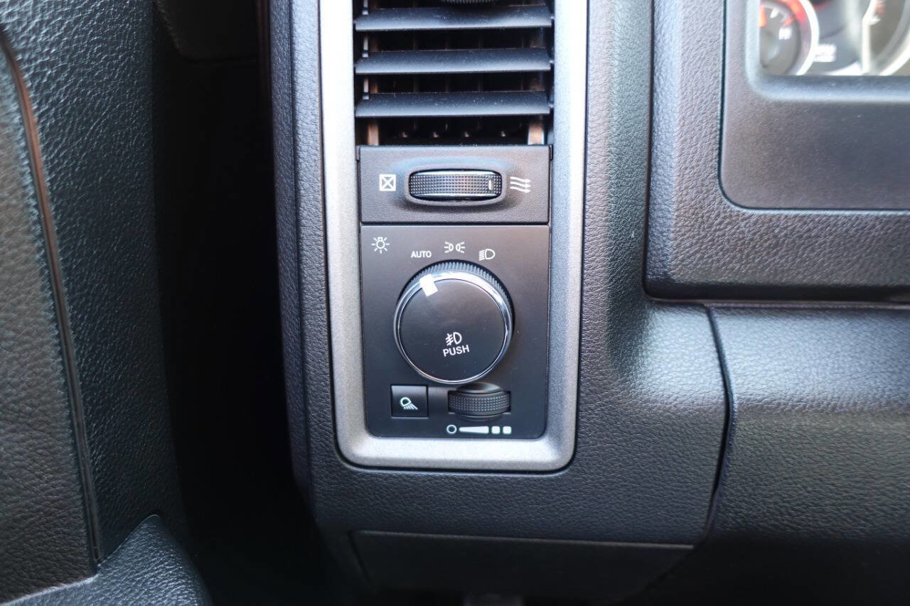 Used 2023 RAM 1500 Express w/ Wheel & Sound Group image 46