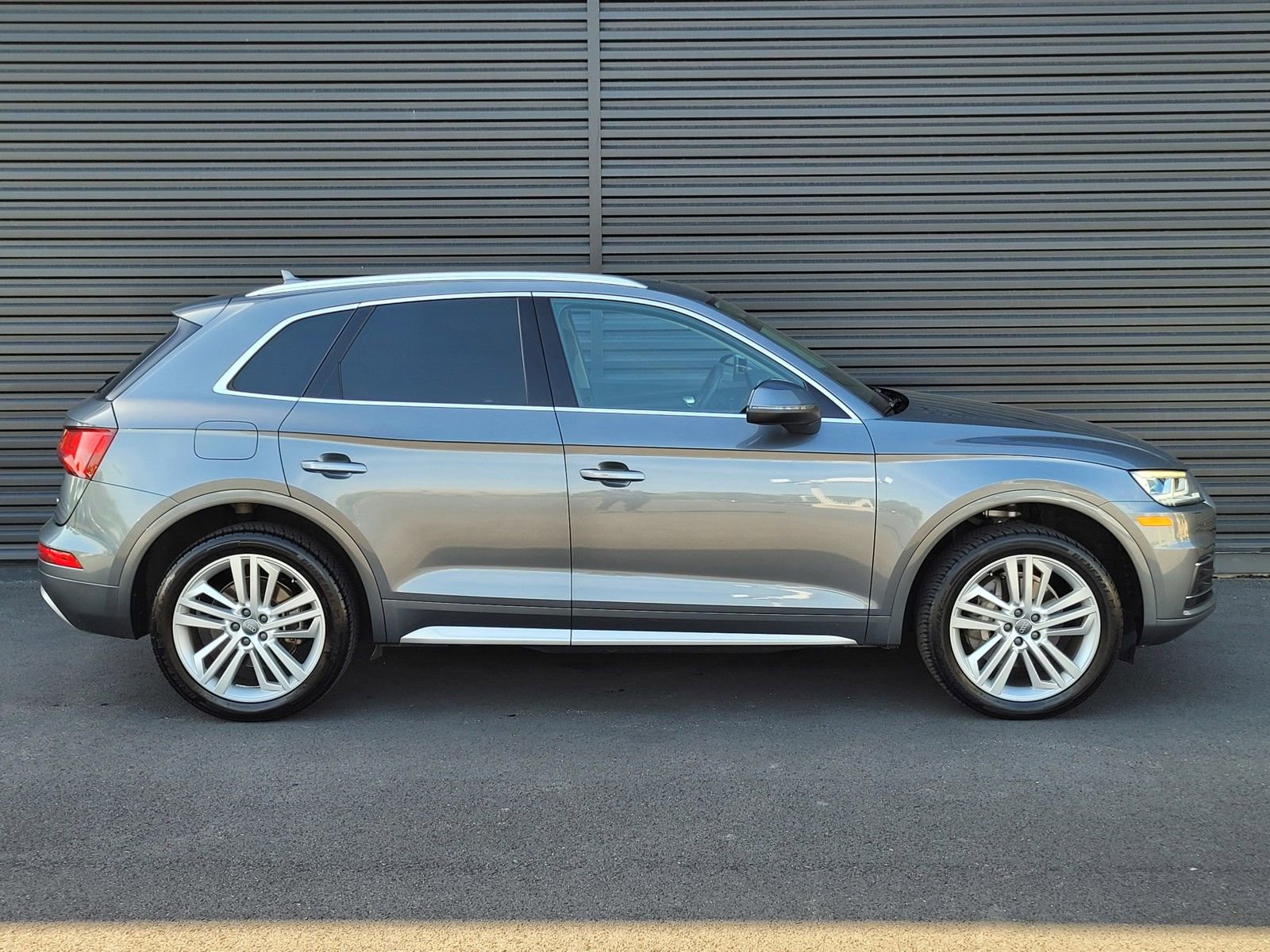Used 2019 Audi Q5 Premium Plus w/ Premium Plus Package AWD/4WD image 7