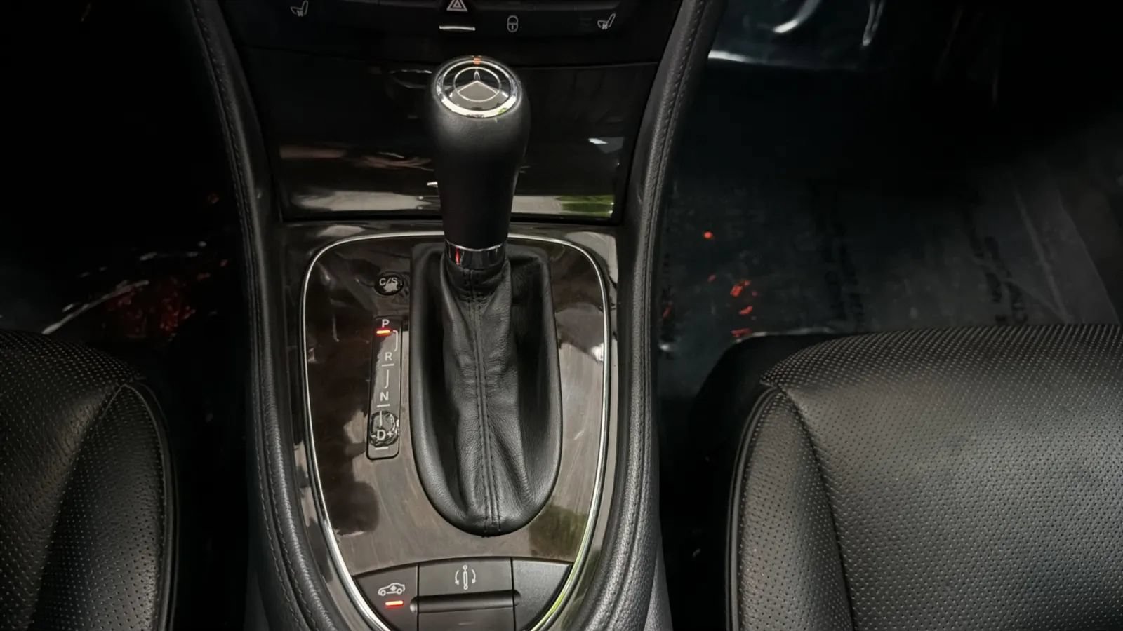 Used 2008 Mercedes-Benz CLS 550 image 12