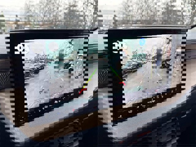 Certified 2025 Ford Maverick Lariat w/ 4K Tow Package image 31