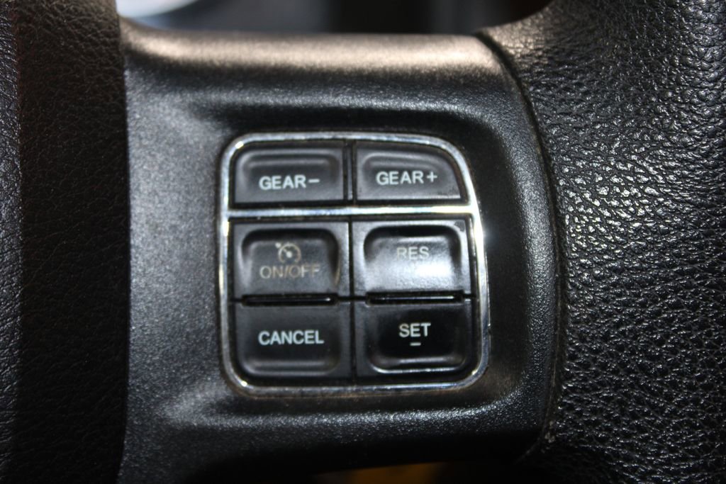 Used 2017 RAM 1500 Classic SLT AWD/4WD image 22
