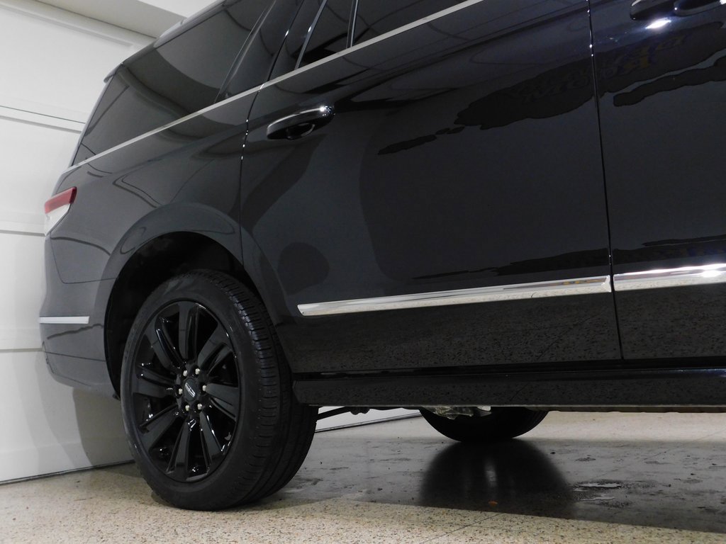 Used 2024 Lincoln Navigator L Reserve w/ Equipment Group 201A image 10